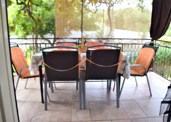 Luisa Apartament Dobropoljana