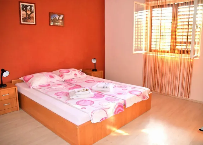 Luisa * Dobropoljana