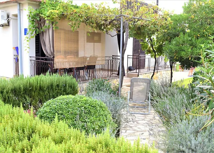 アパート Luisa Dobropoljana